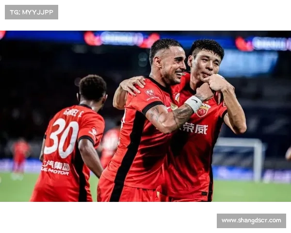 大连英博面对上海申花的挑战：机遇与困境并存的赛季博弈